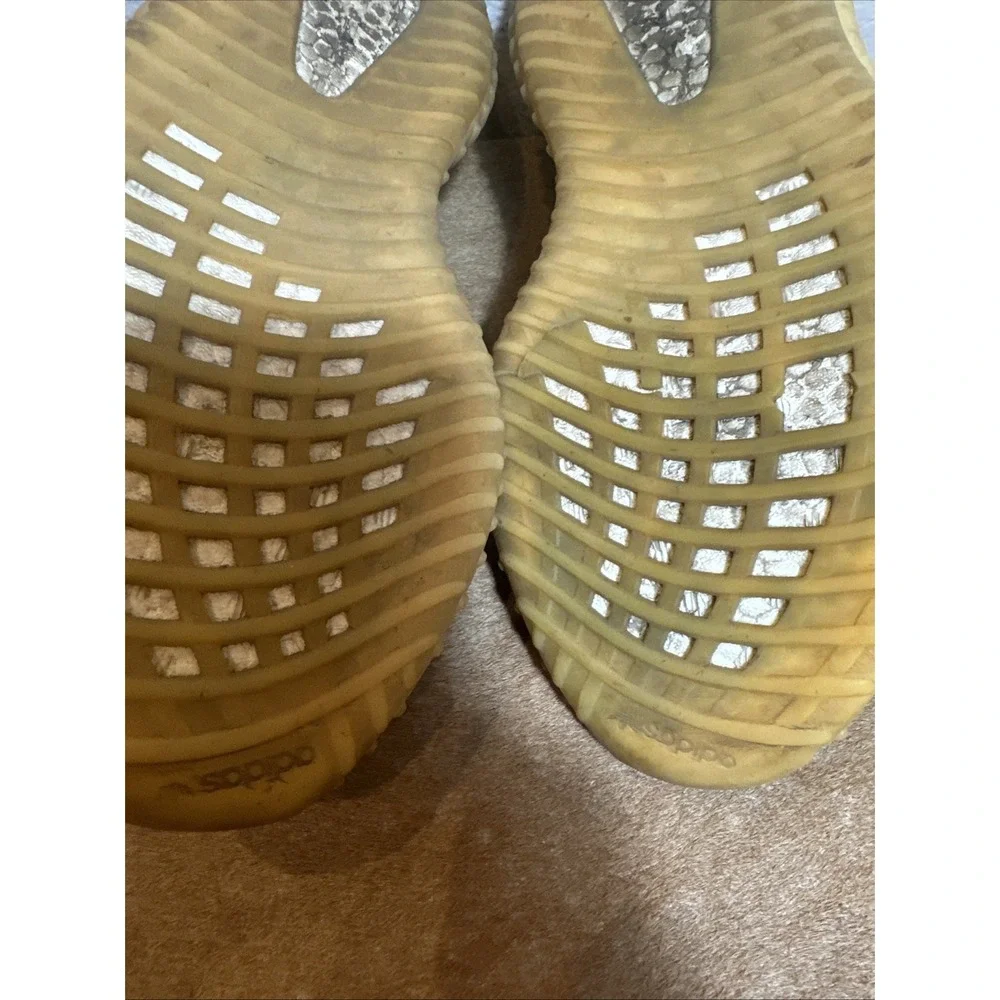 Adidas‎ Yeezy Boost 350 V2 Lundmark Non-Reflective Sz. 8. Great Condition